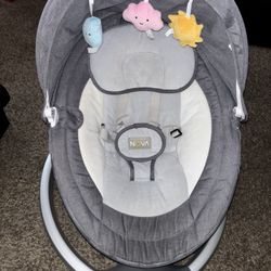 Nova Baby Swing