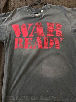 Wow 🤩!! WAR READY / HELLSTAR Style Distressed Graphic Tee – Size L !