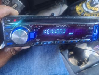 STEREO KENWOOD CD AUX USB BLUETOOTH GOOD CONDICIÓN ABLO ESPAÑOL