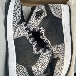 Air Jordan 1 “Un-Supreme”