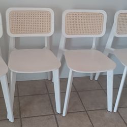 4 Dining Chairs
