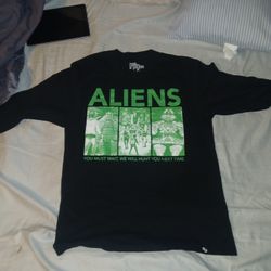 DanDaDan ALIENS Crewneck Shirt