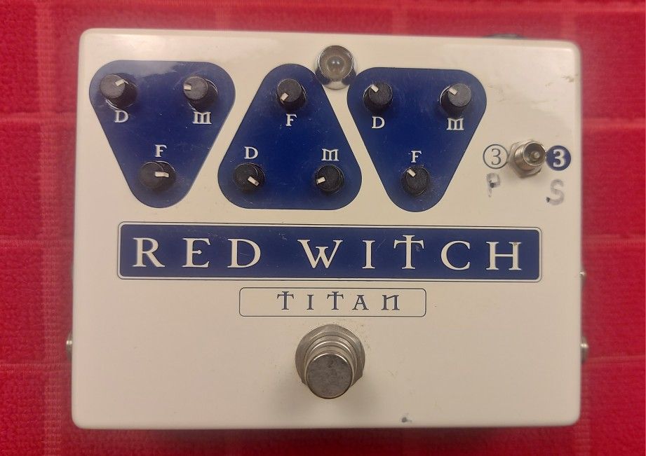 RED WITCH TITAN Triple Delay