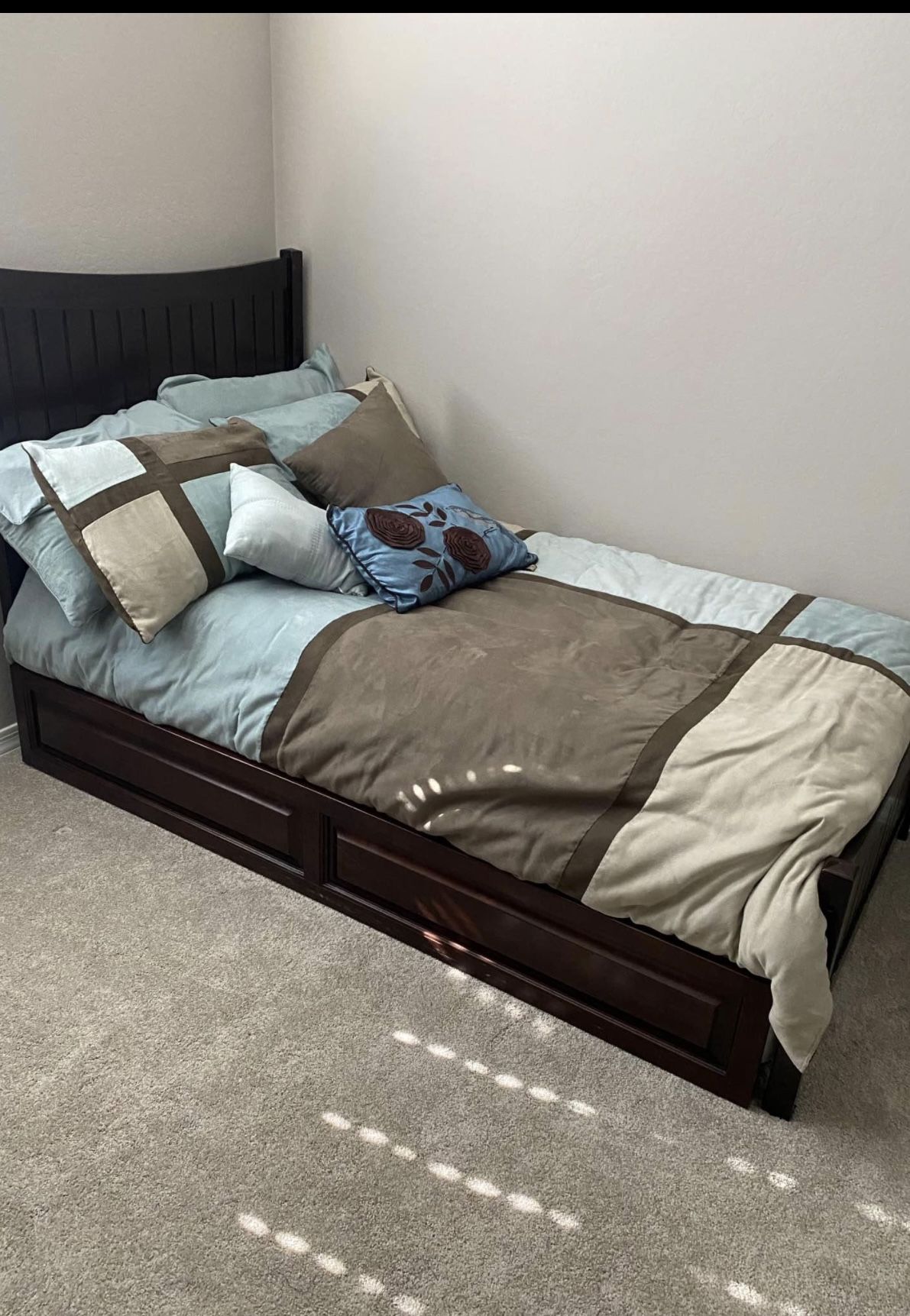Twin Trundle Bed