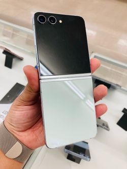 Samsung Galaxy Z Flip5 256gb unlocked