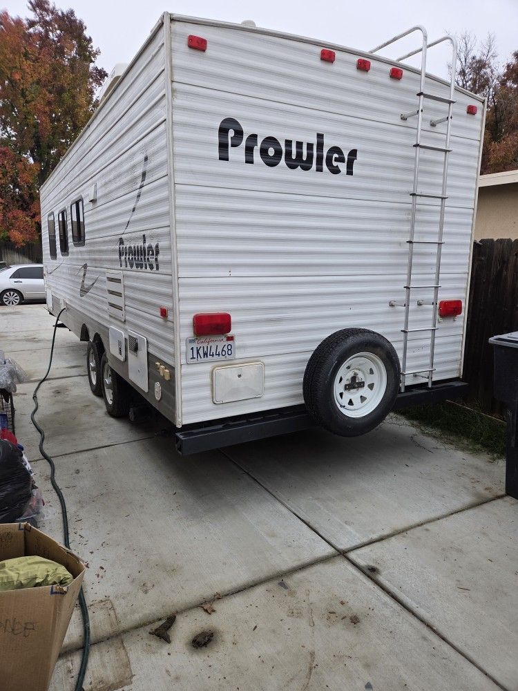 2006 RV TRAILER PROWLER BY FLEETWOOD  26 FOOT