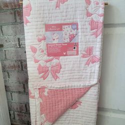 Disney Aristocats woven throw