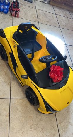 Clean Electric Lamborghini Ride-On Car for Kids - Yellow Luxury Battery Power 🏎️⚡💛
