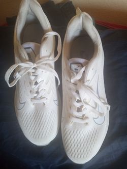 Nike Air Max Triple White Running Shoes Size 10.5