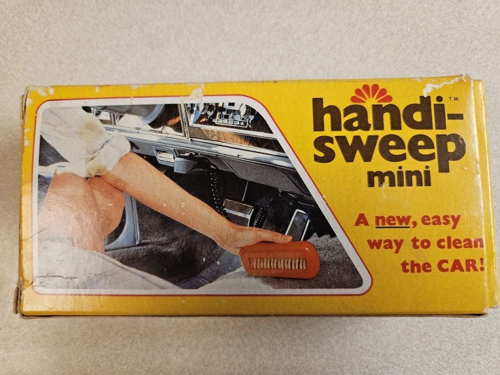 Vintage Handi-Sweep Brush