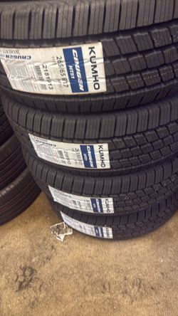 265/65/17 kumho tires 🛞