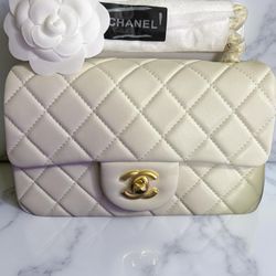 Lambskin Shoulder Medium Bag