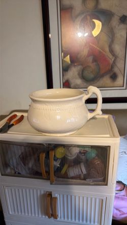 Ceramic bowl
