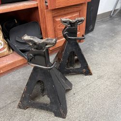 Set Of Two Jack Stands
