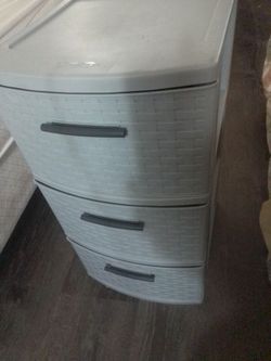 Sterilite 3-Drawer Plastic Storage Tower