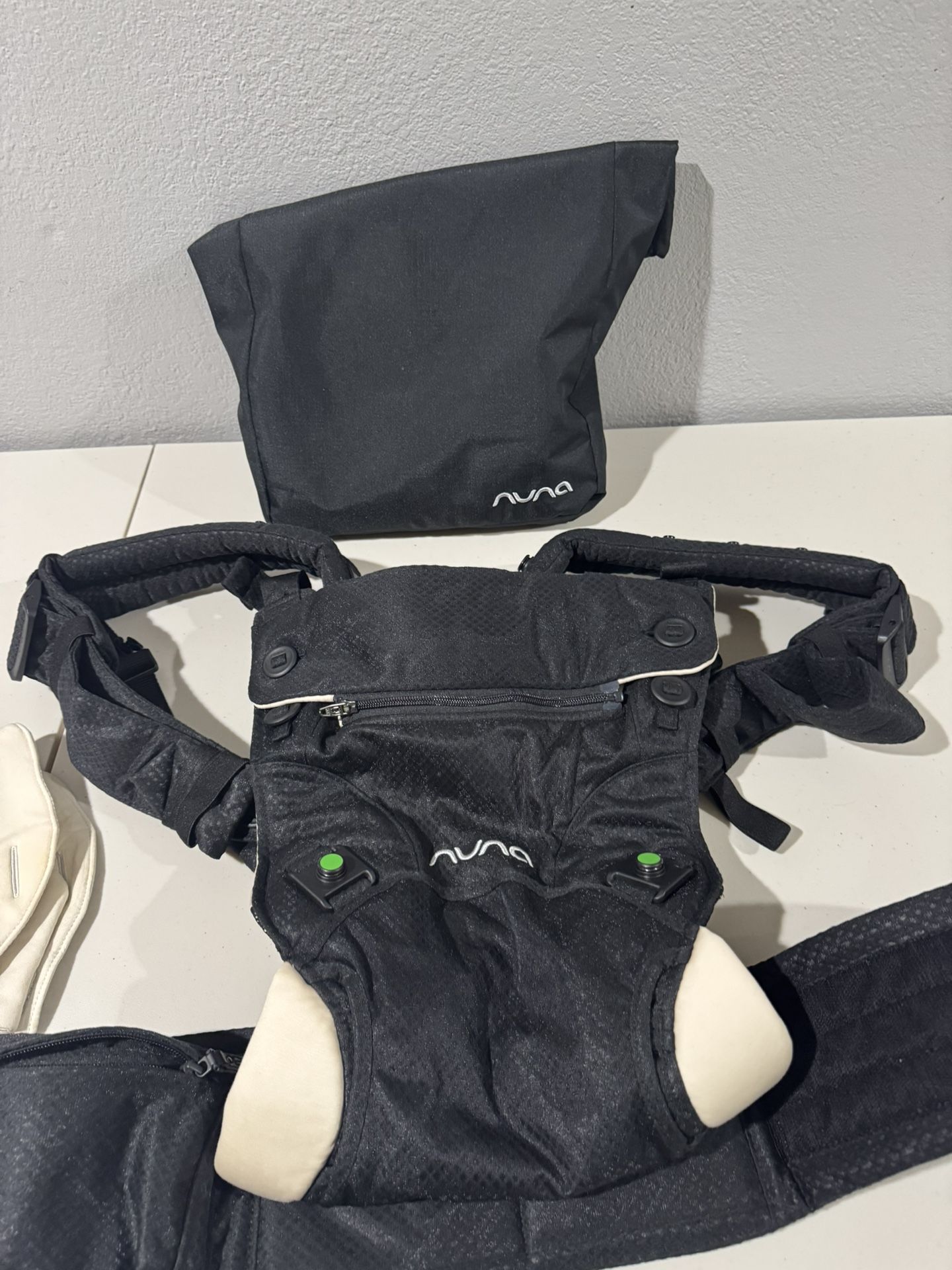 Nuna CUDL click Baby Carrier