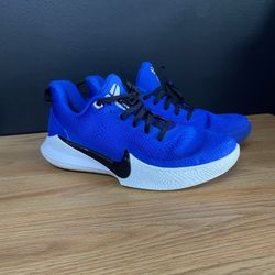 Nike Mamba Size 5.5