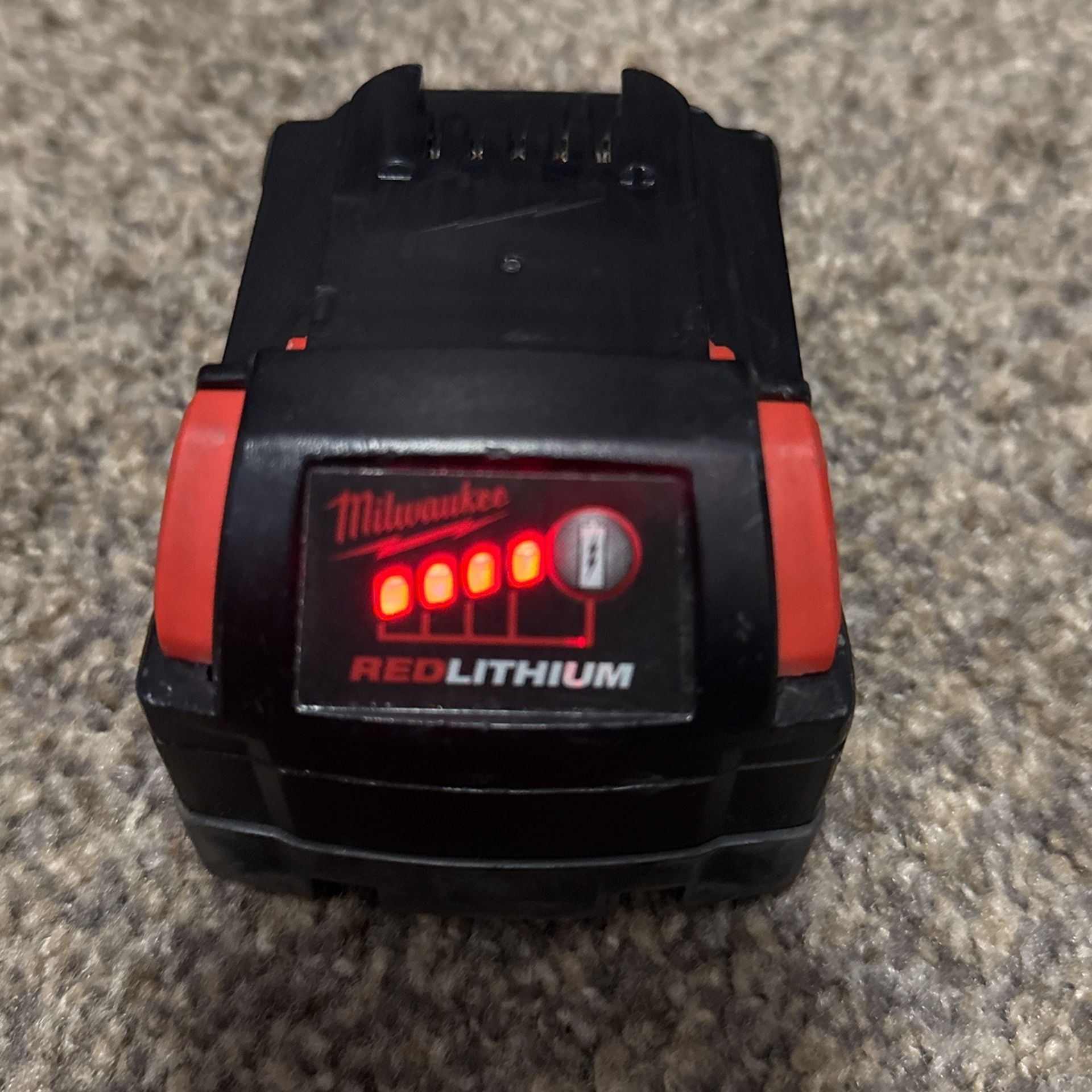 Milwaukee M18 RedLithium XC5.0 5 Ah Lithium-Ion Battery Pack 1 pc