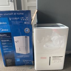 Midea MAD50C1ZWS Dehumidifier
