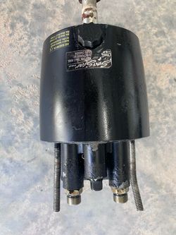Seastar Pro hydraulic helm pump HH5711