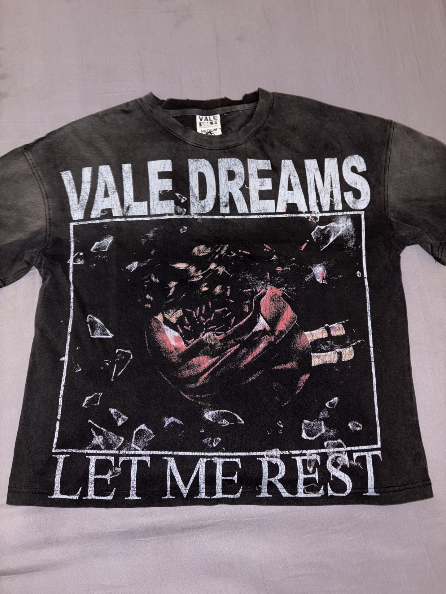 Vale Tee Size Medium
