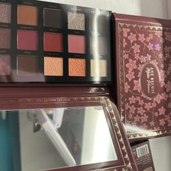 Ace Beaute Mystic Romance Eyeshadow Palette