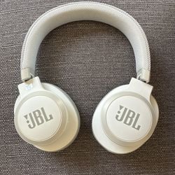 Pre-owned JBL Live 650 BTNC Headphones Only