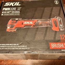 SKIL Power core 12 Brashness 12 Oscillating Multi Tool Kit