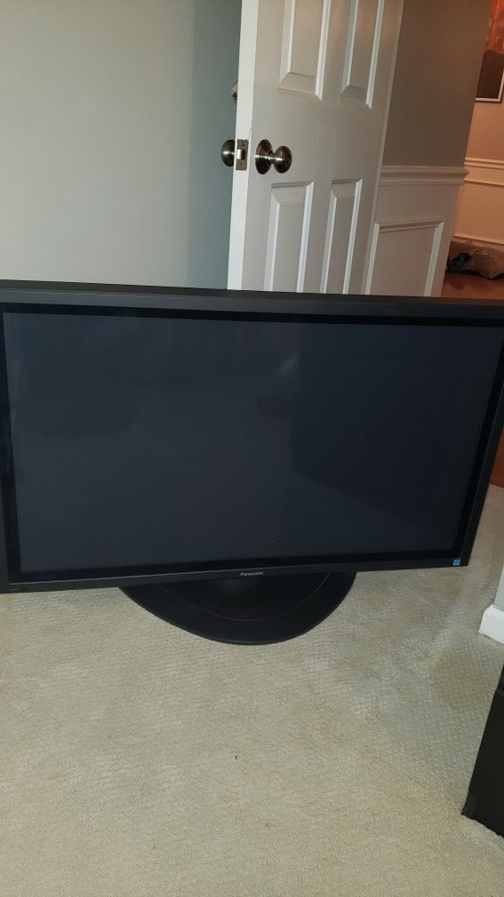 40" Plasma Panasonic TV