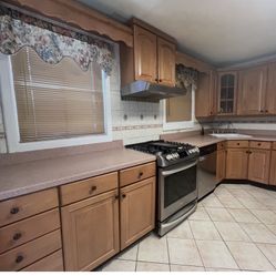 Kitchen Cabinets 