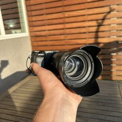 Sony A6400 + 18-105mm G Lens