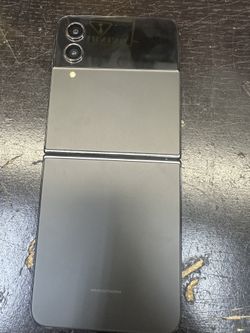 Samsung Galaxy Z Flip 4