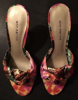 Women’s Ann Marino Exotic Floral Print Shoes