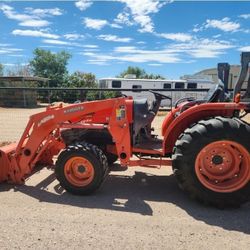 Kubota L4240 Tractor