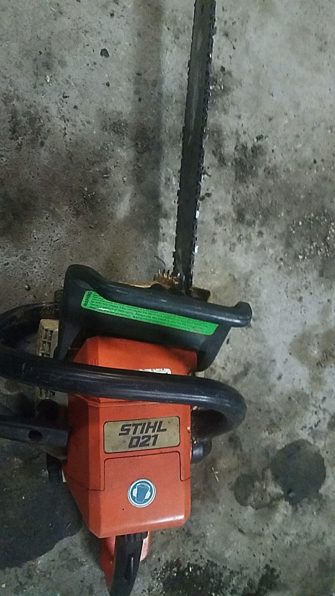 Stihl 021 chainsaw
