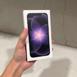  iPhone 17e - BOX ONLY