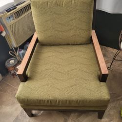 Oversized Accent Chair 