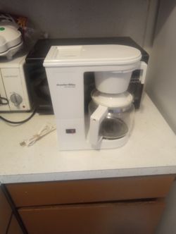 Coffee maker 