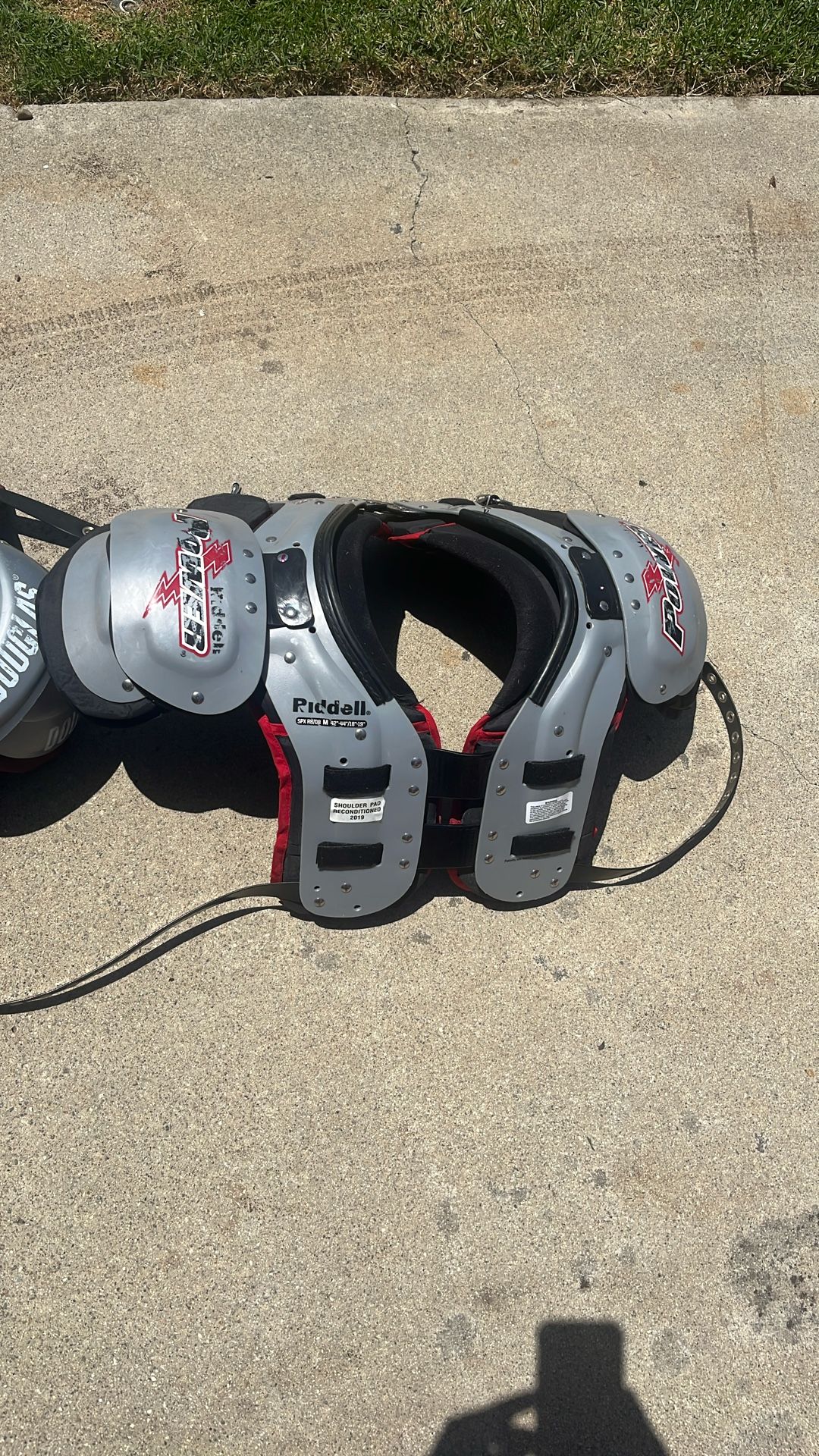 Football Shoulder Pads 17-18” & 18-19”