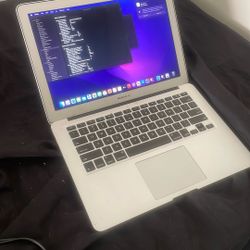 Mac Book Air New Conditions I.0.S 17 