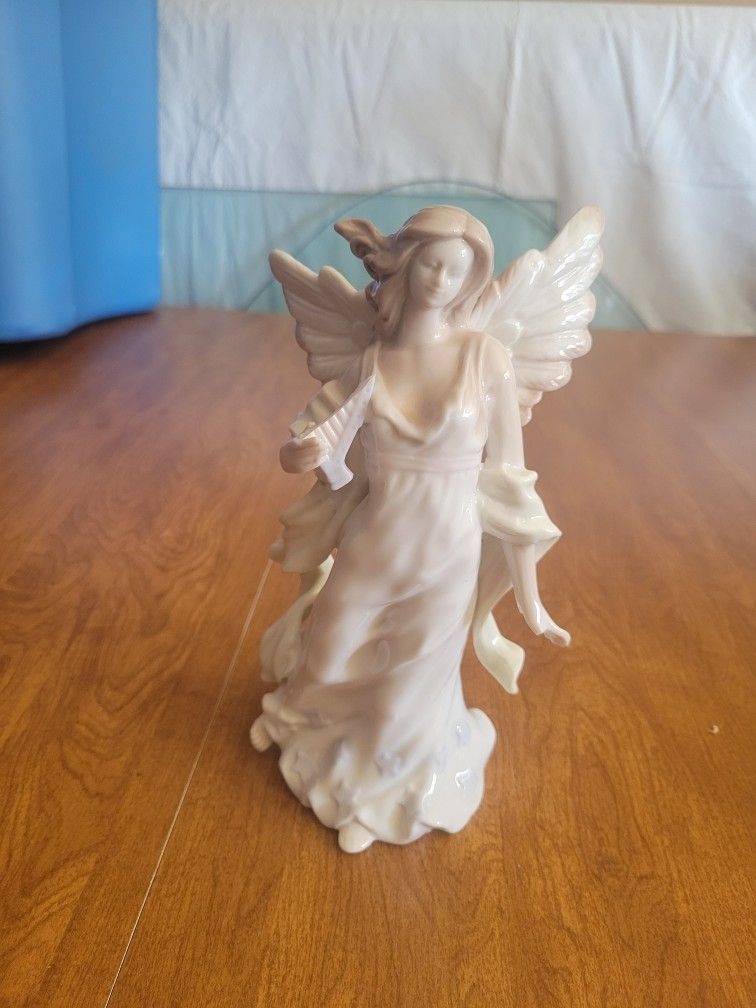 Angel With Harp Figurine
