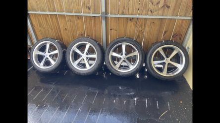 17x9 American Racing Novas