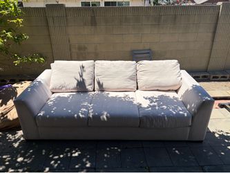 Comfortable Couch Westminster Bushard/MaFadden