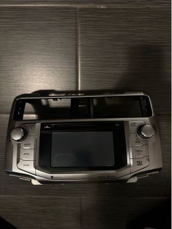 Toyota 4runnerOEM Head Unit