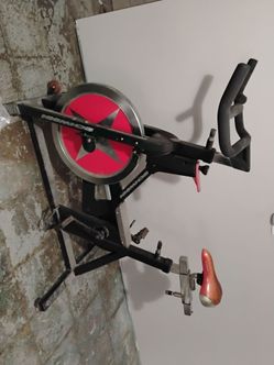 Schwinn stationary/training bike