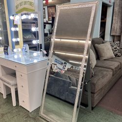 🚚Flash Deal🚚Brand New Floor Mirror $199, Delivery Available 