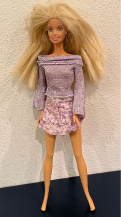 Vintage Blonde Generation Girl Barbie Doll 1999