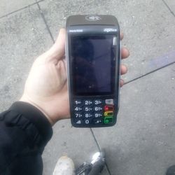 Move/ 5000 Ingenico Pos System 