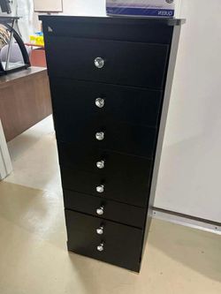 Paulina 8 drawer black