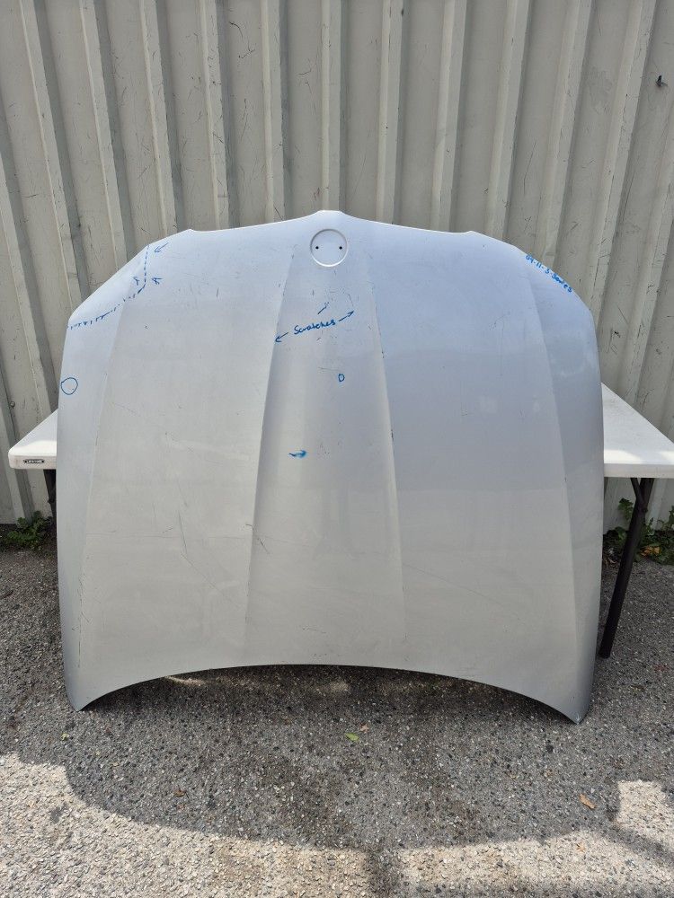 2009 2010 2011 BMW 3 Series Hood / Cofre Original Used